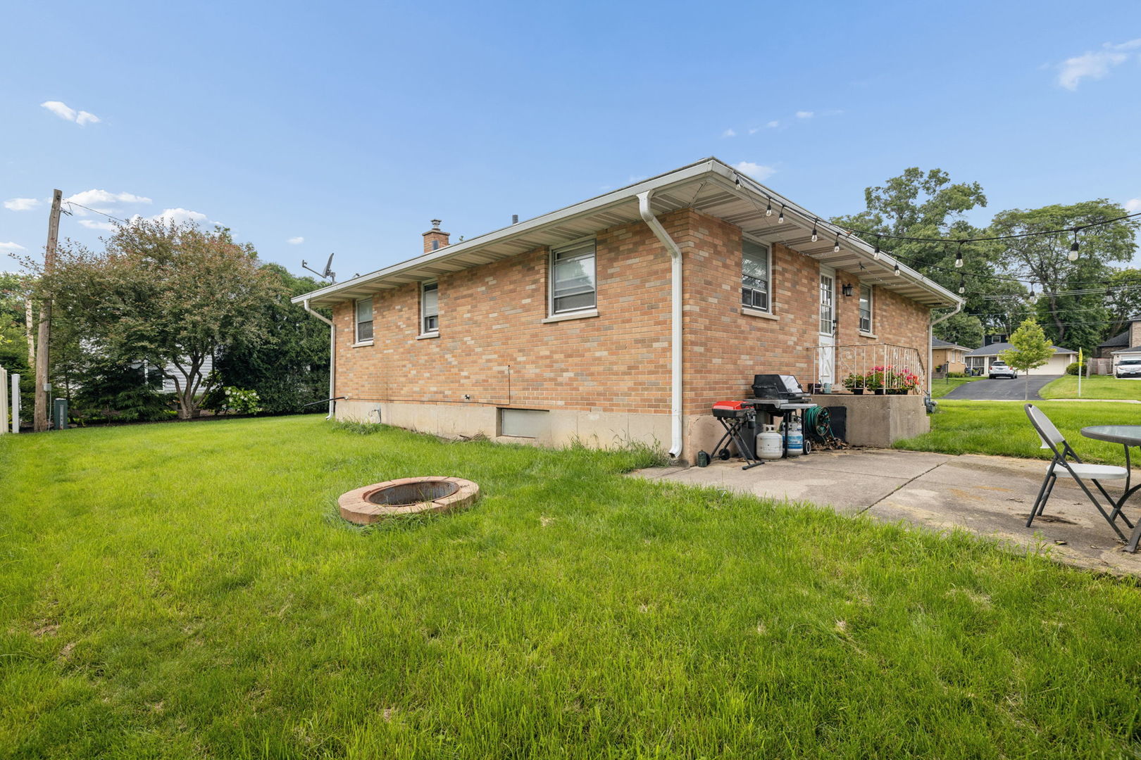 237 Chicago Avenue Property Photo 6