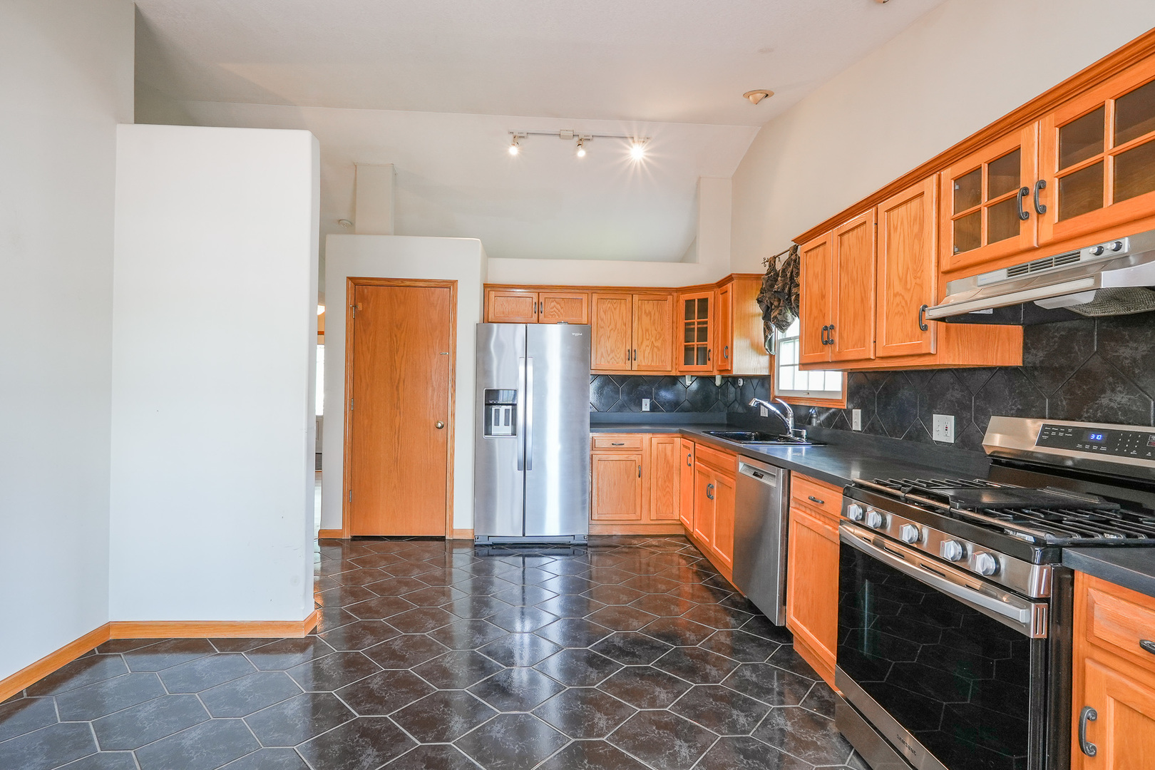 671 Diversatech Drive Property Photo 13