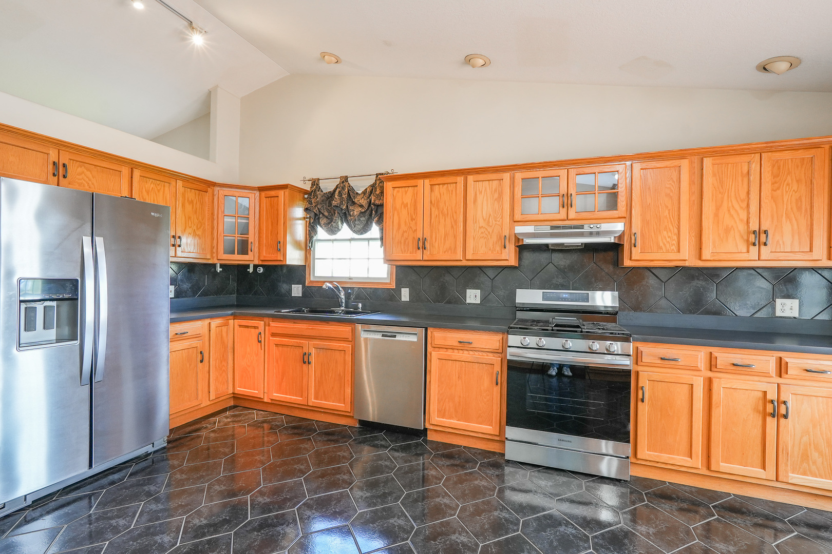 671 Diversatech Drive Property Photo 15
