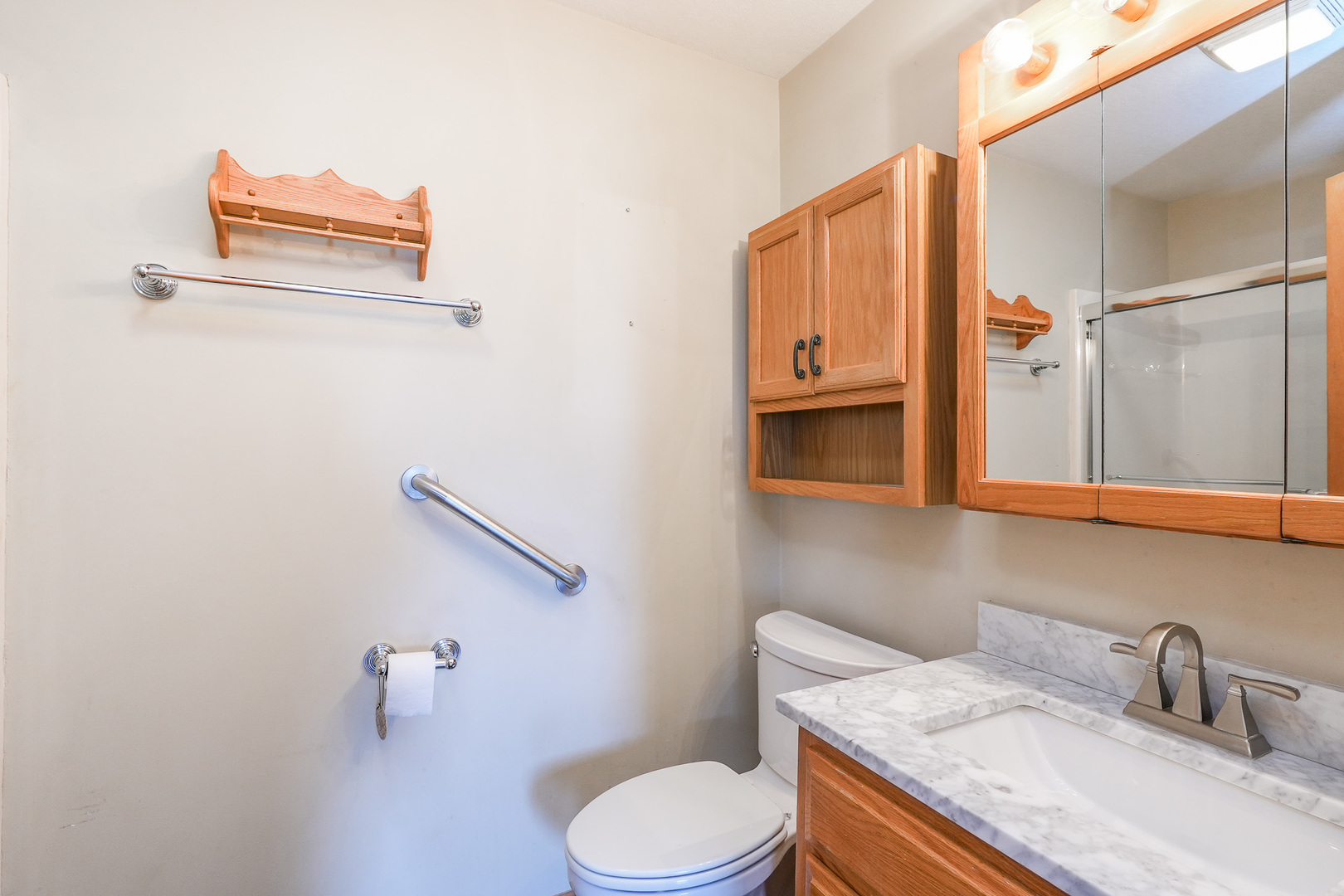 671 Diversatech Drive Property Photo 23