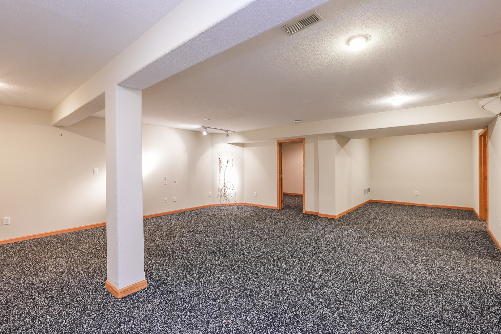 671 Diversatech Drive Property Photo 25