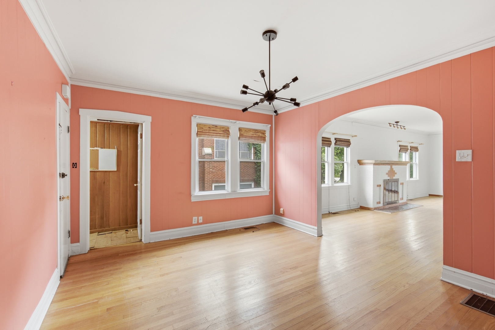 6240 N Avondale Avenue Property Photo 15