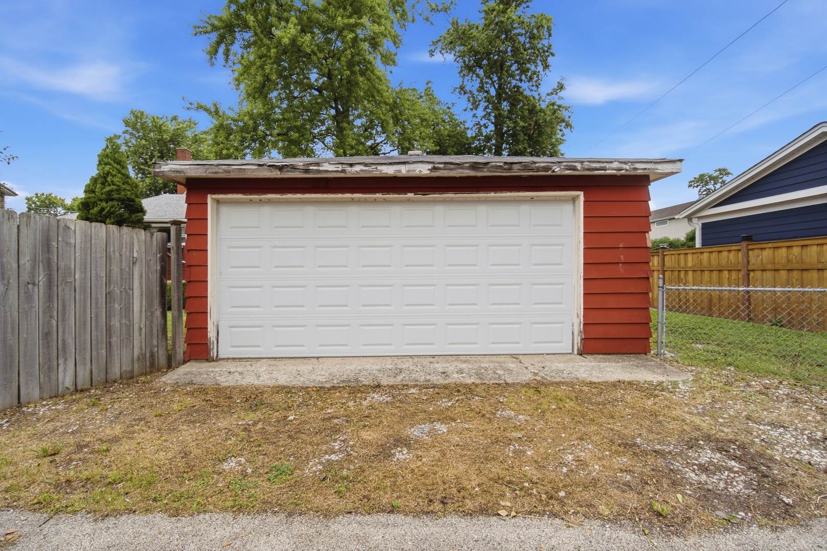 6240 N Avondale Avenue Property Photo 20