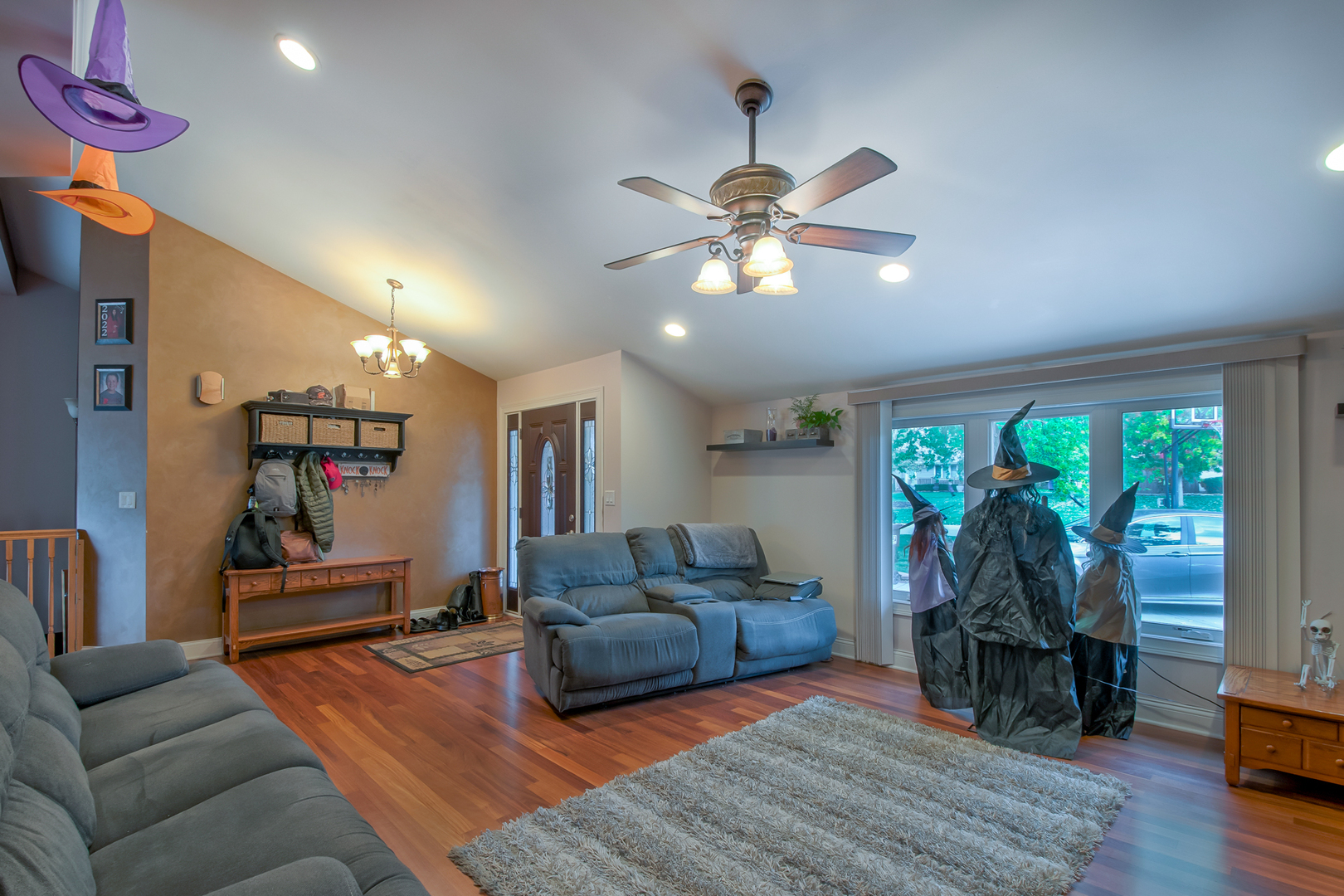 1605 S Regan Road Property Photo 5