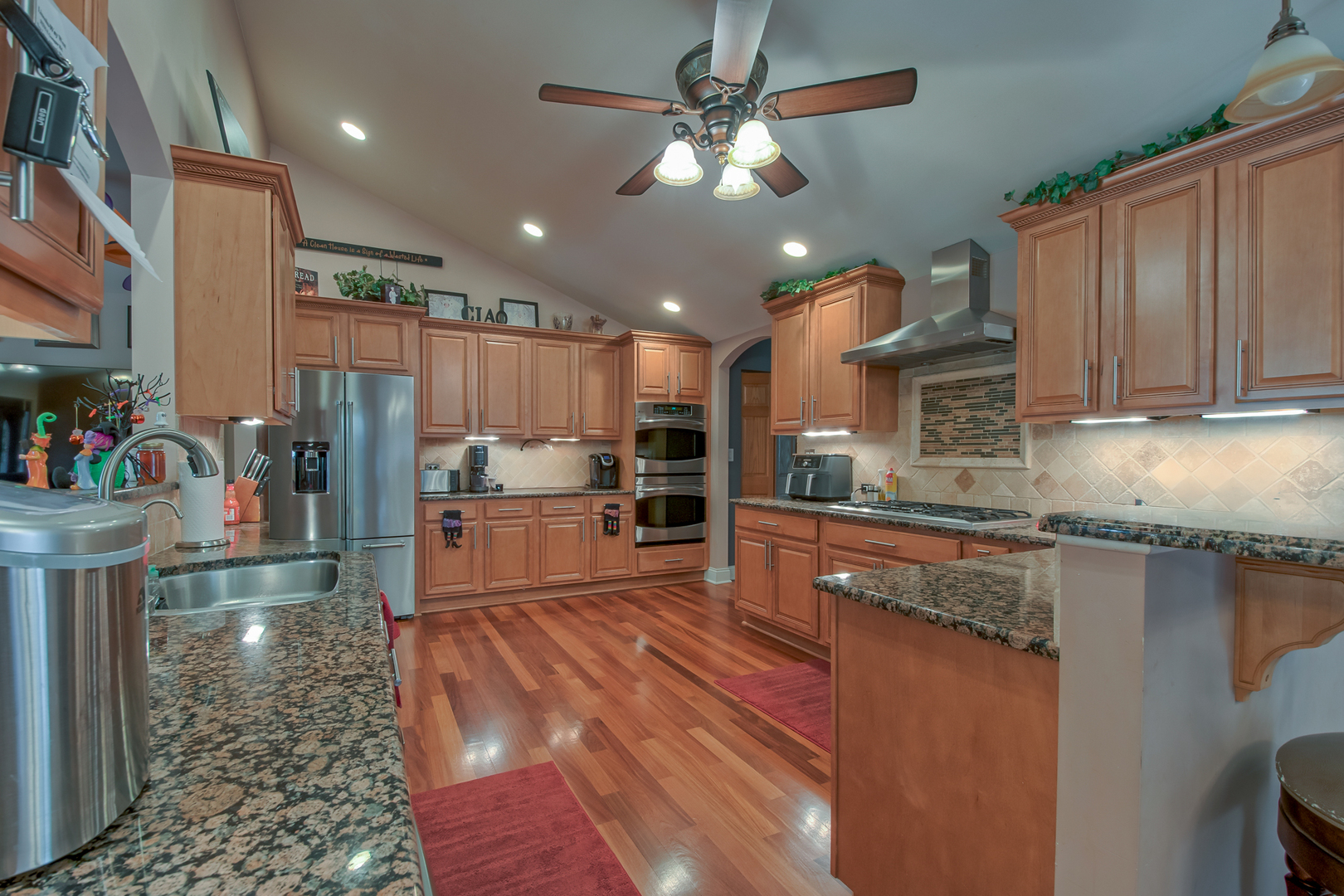 1605 S Regan Road Property Photo 6