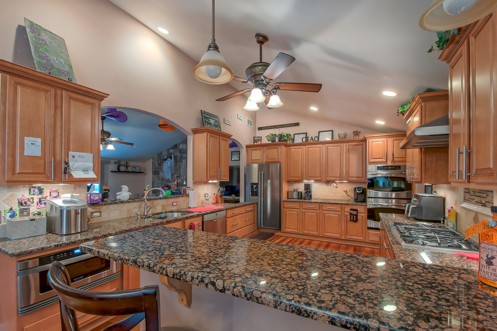 1605 S Regan Road Property Photo 8