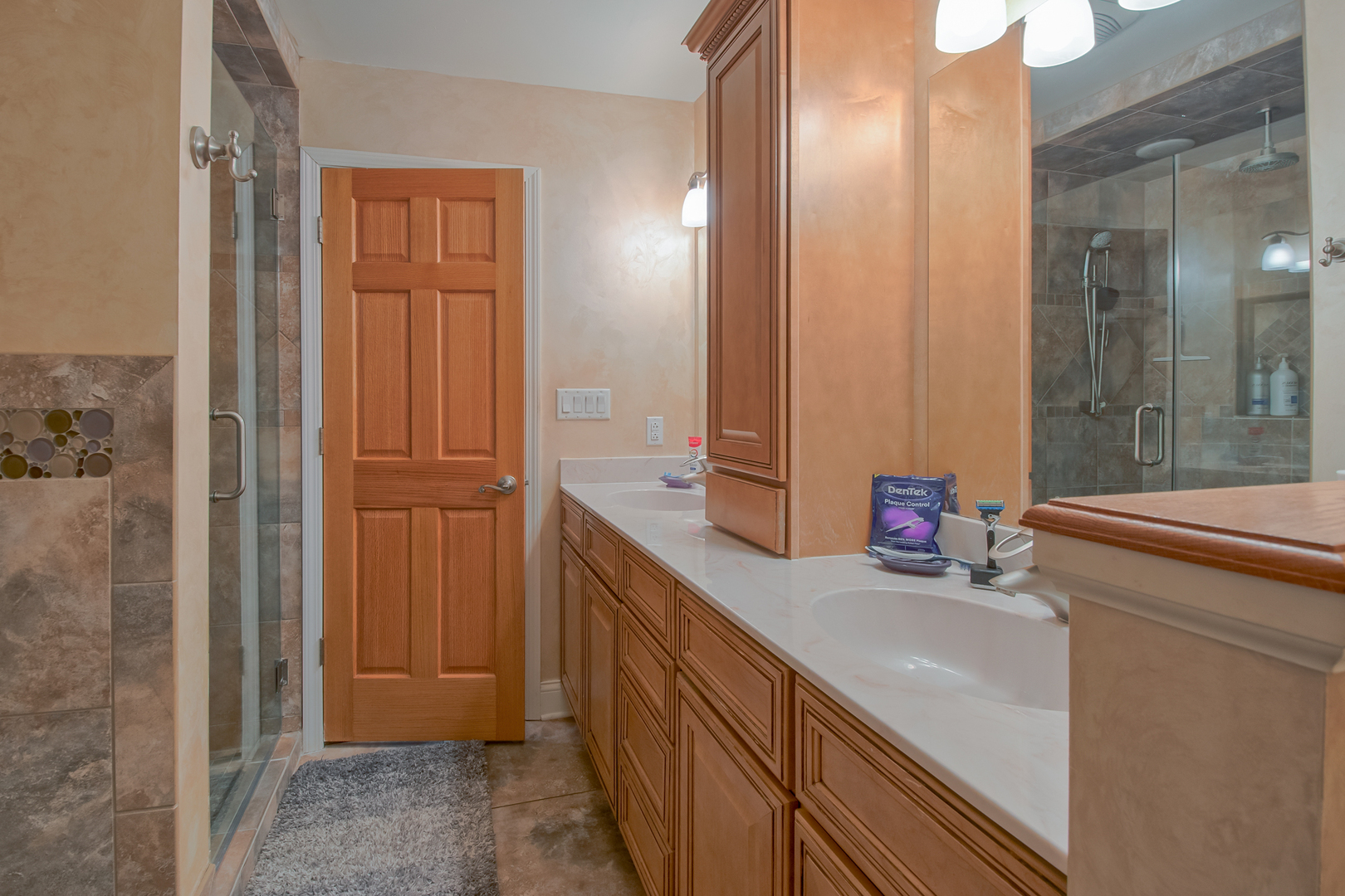 1605 S Regan Road Property Photo 13