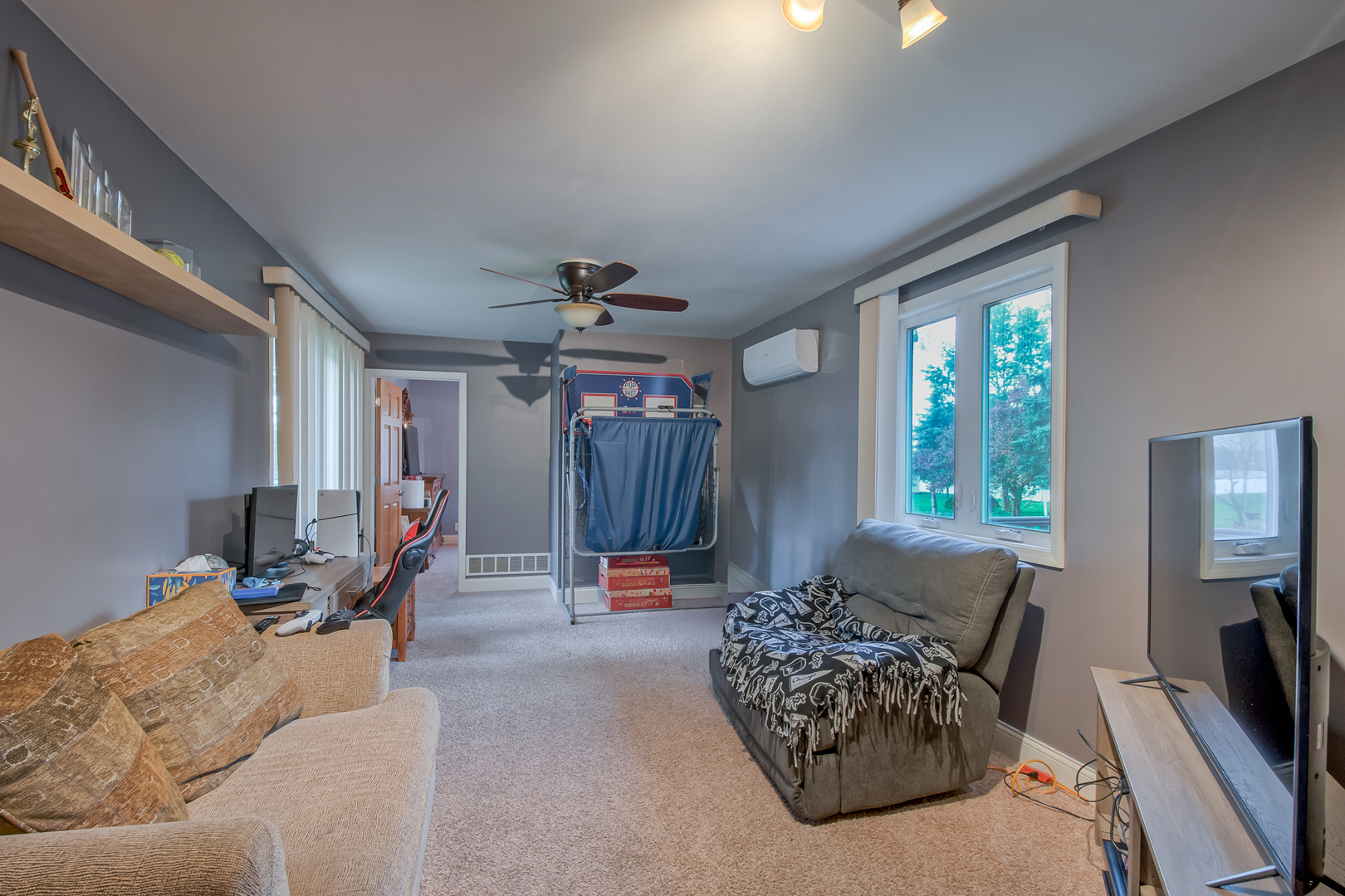 1605 S Regan Road Property Photo 18