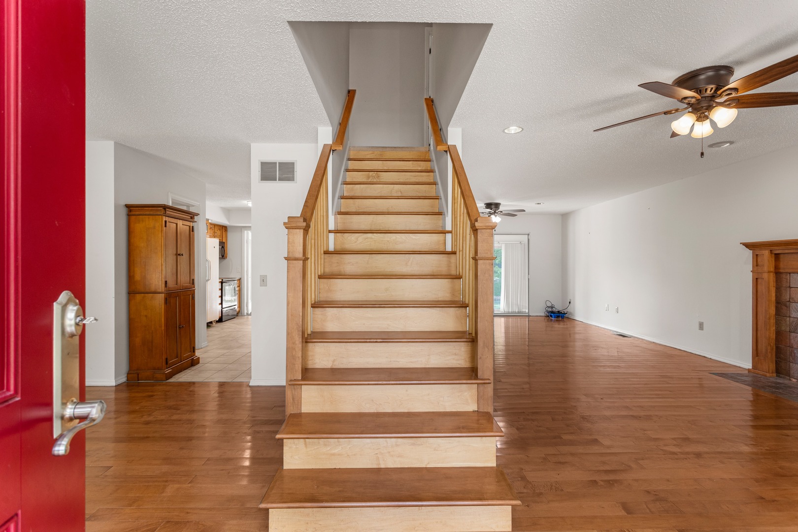 2803 Woodhaven Drive Property Photo 4