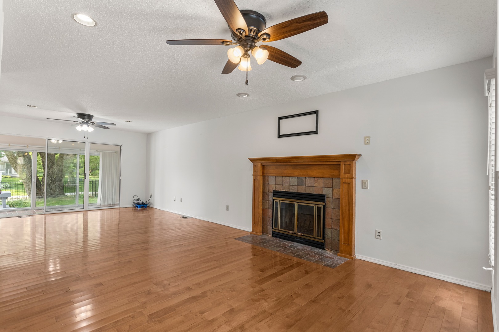 2803 Woodhaven Drive Property Photo 7