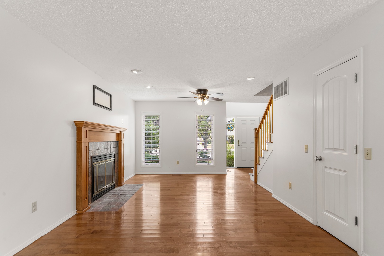 2803 Woodhaven Drive Property Photo 8