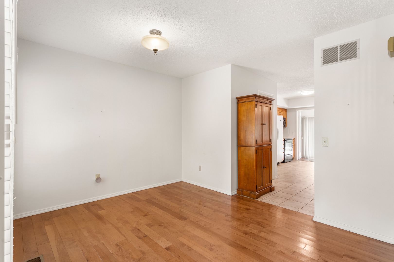 2803 Woodhaven Drive Property Photo 12