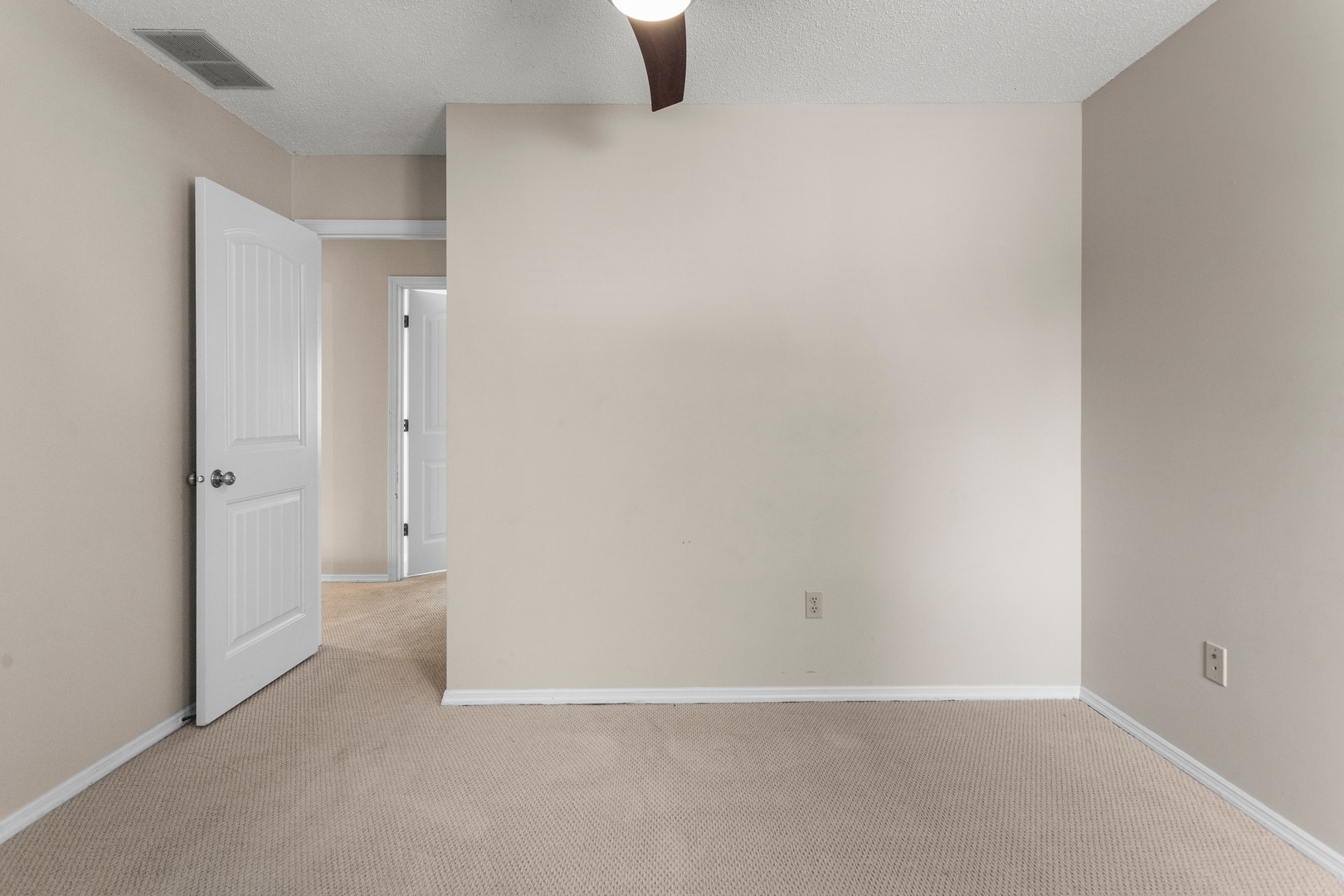 2803 Woodhaven Drive Property Photo 32