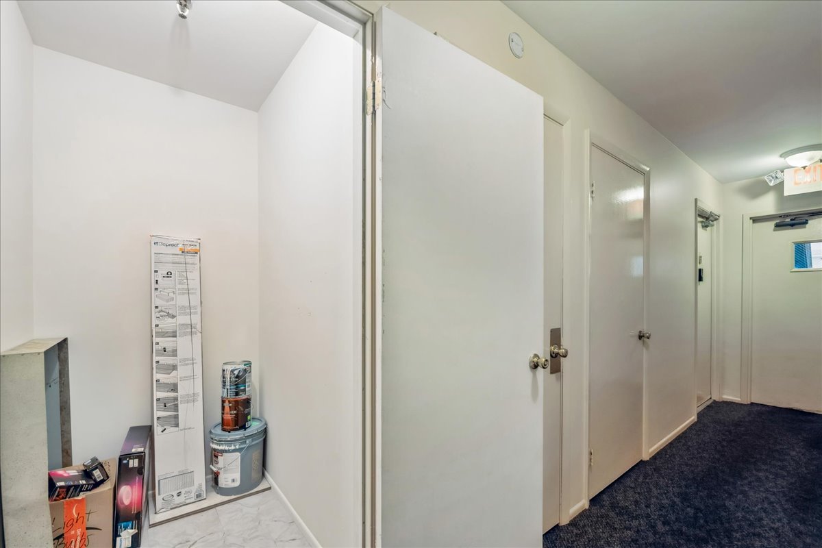 578 Somerset Lane 1 Property Photo 18