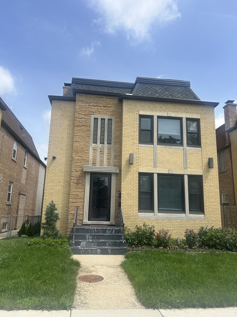 6620 W Devon Avenue 2 Property Photo 1