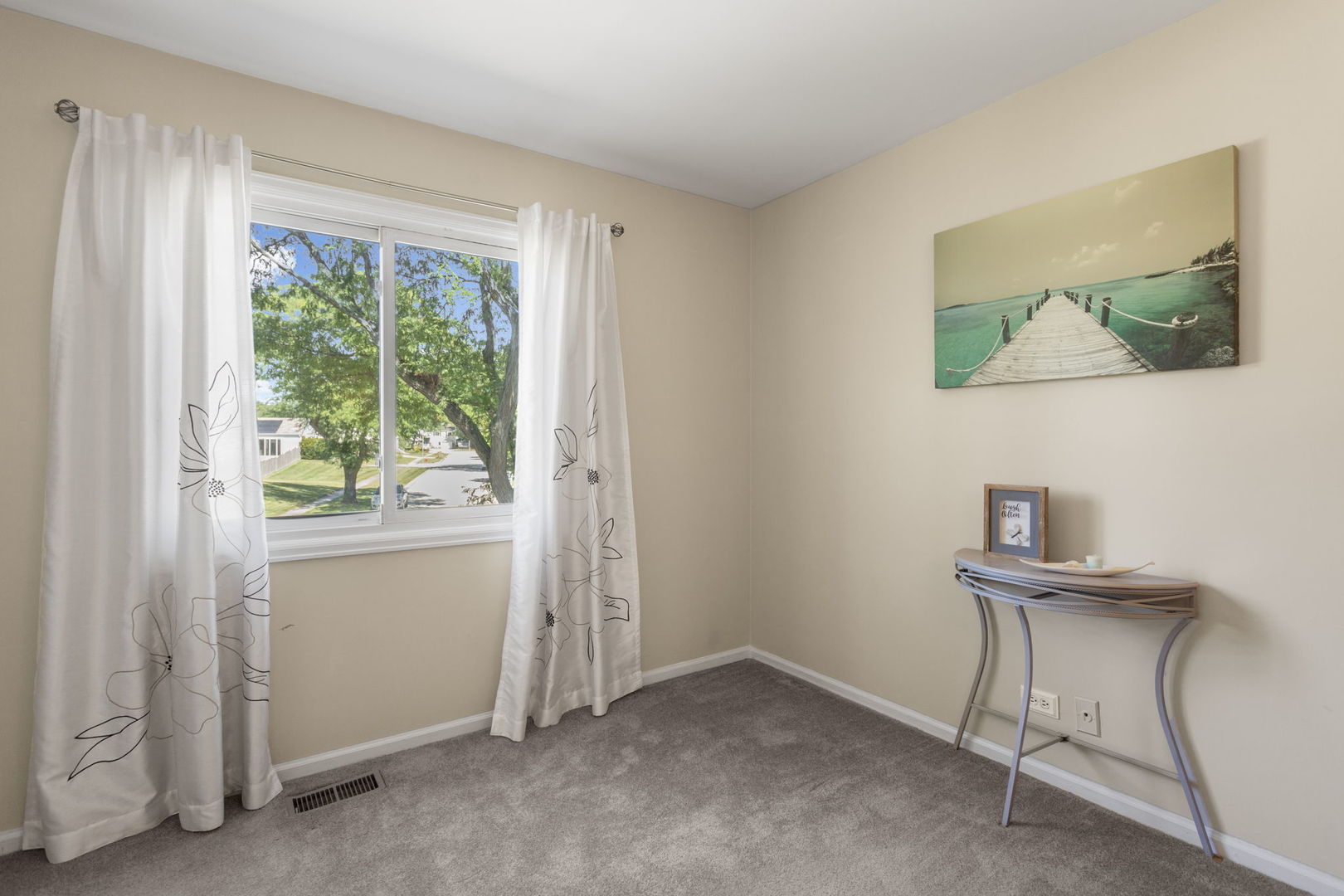 840 S Cleburne Avenue Property Photo 11