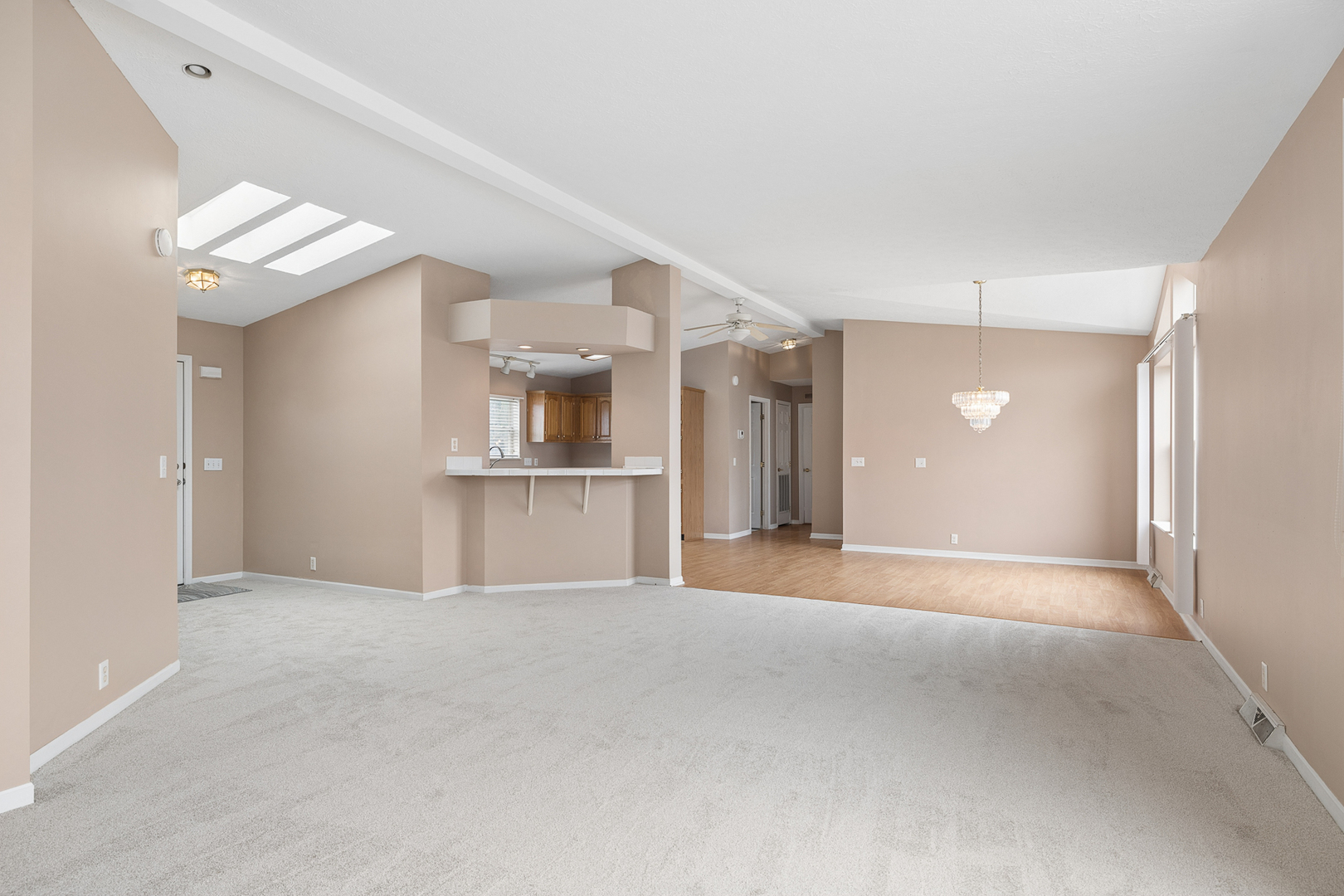 22924 S Pine Valley Drive Property Photo 6