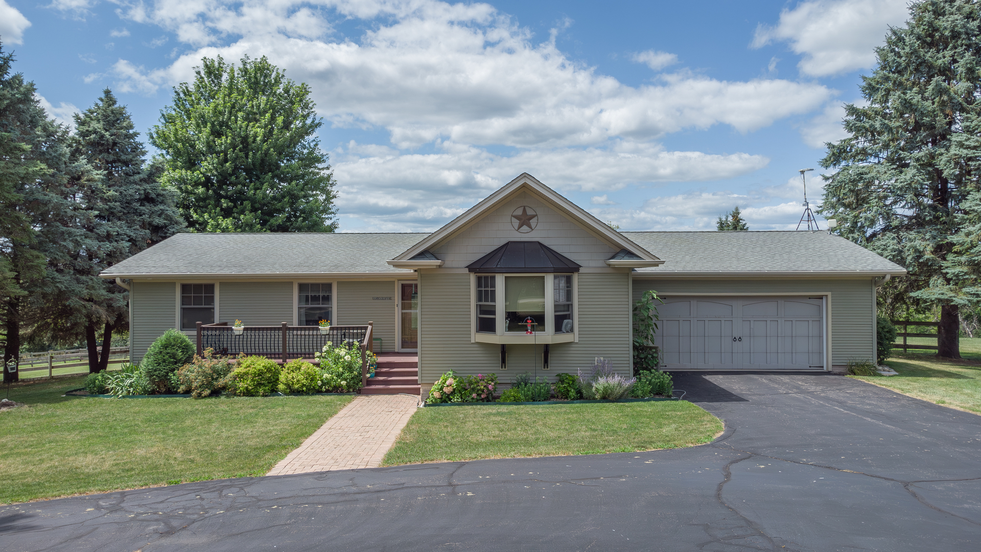 2870 Lake Carroll Boulevard Property Photo 1