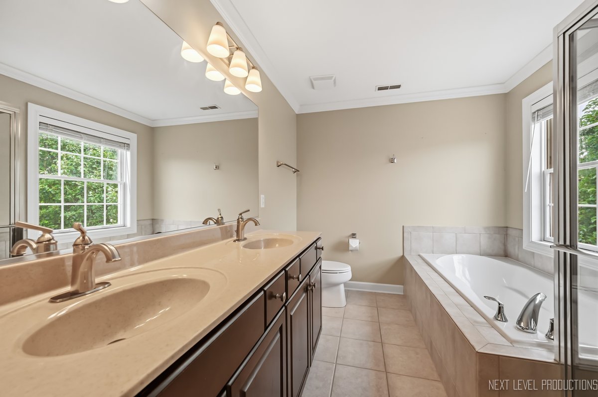 12717294 Property Photo 19