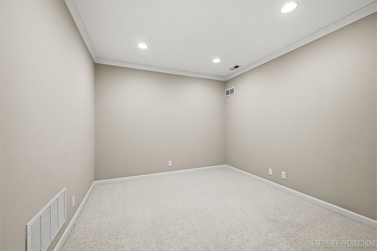12717294 Property Photo 30