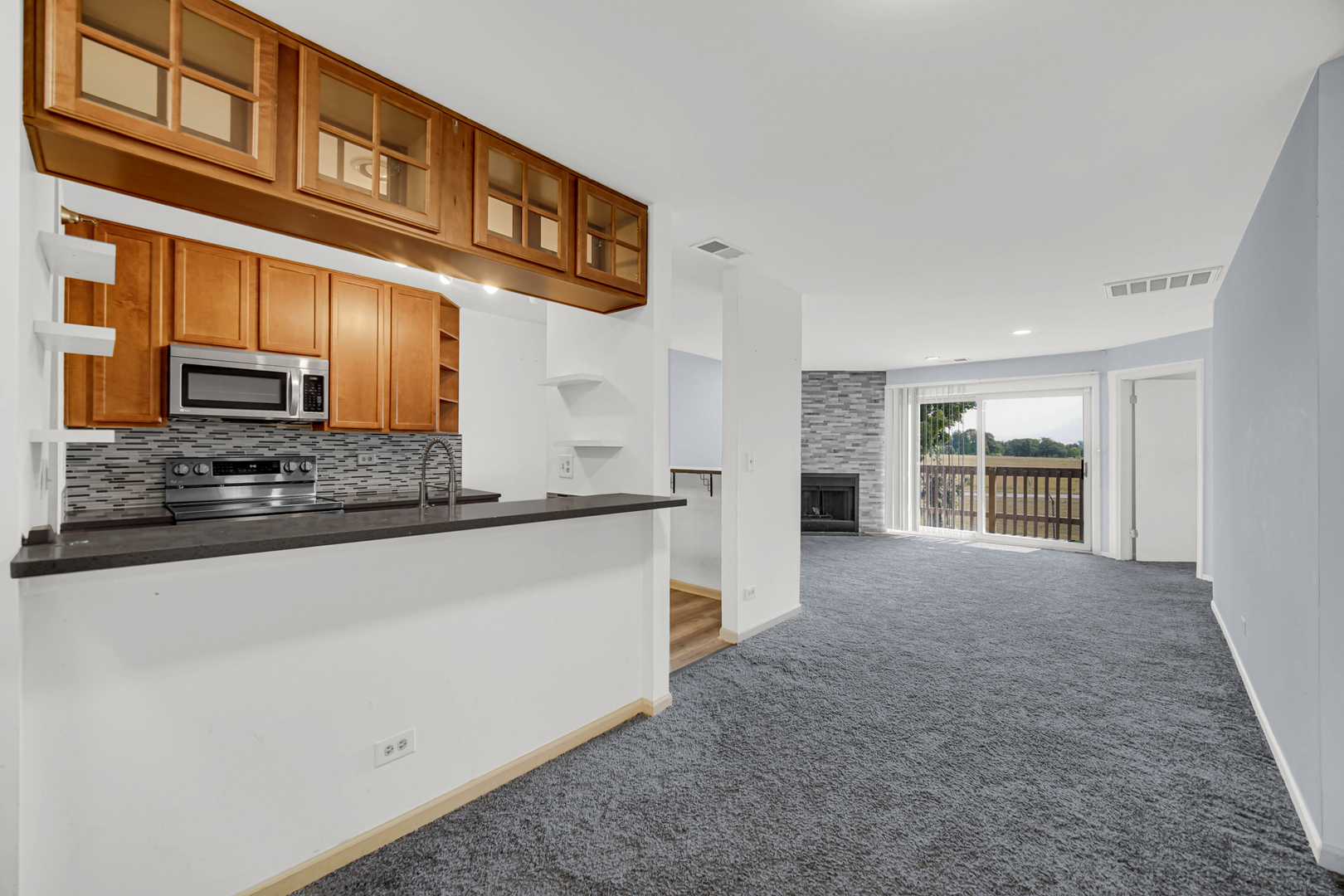 213 Glengarry Drive 211 Property Photo 4