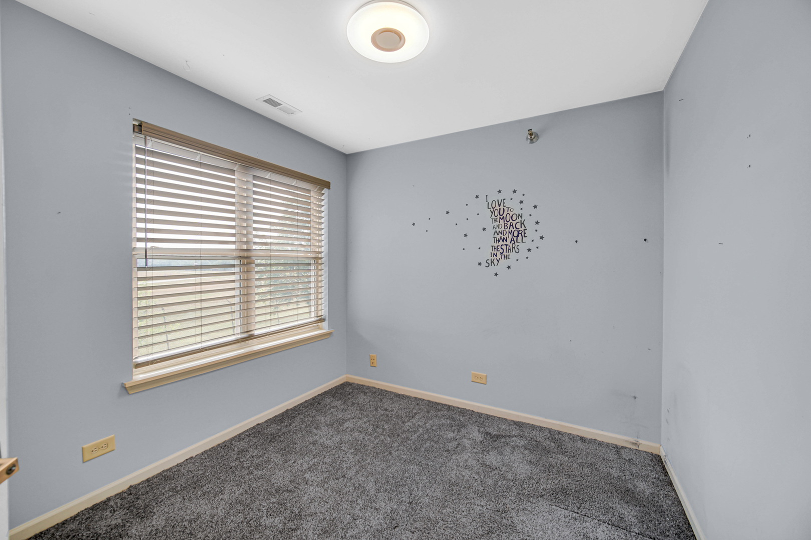 213 Glengarry Drive 211 Property Photo 12
