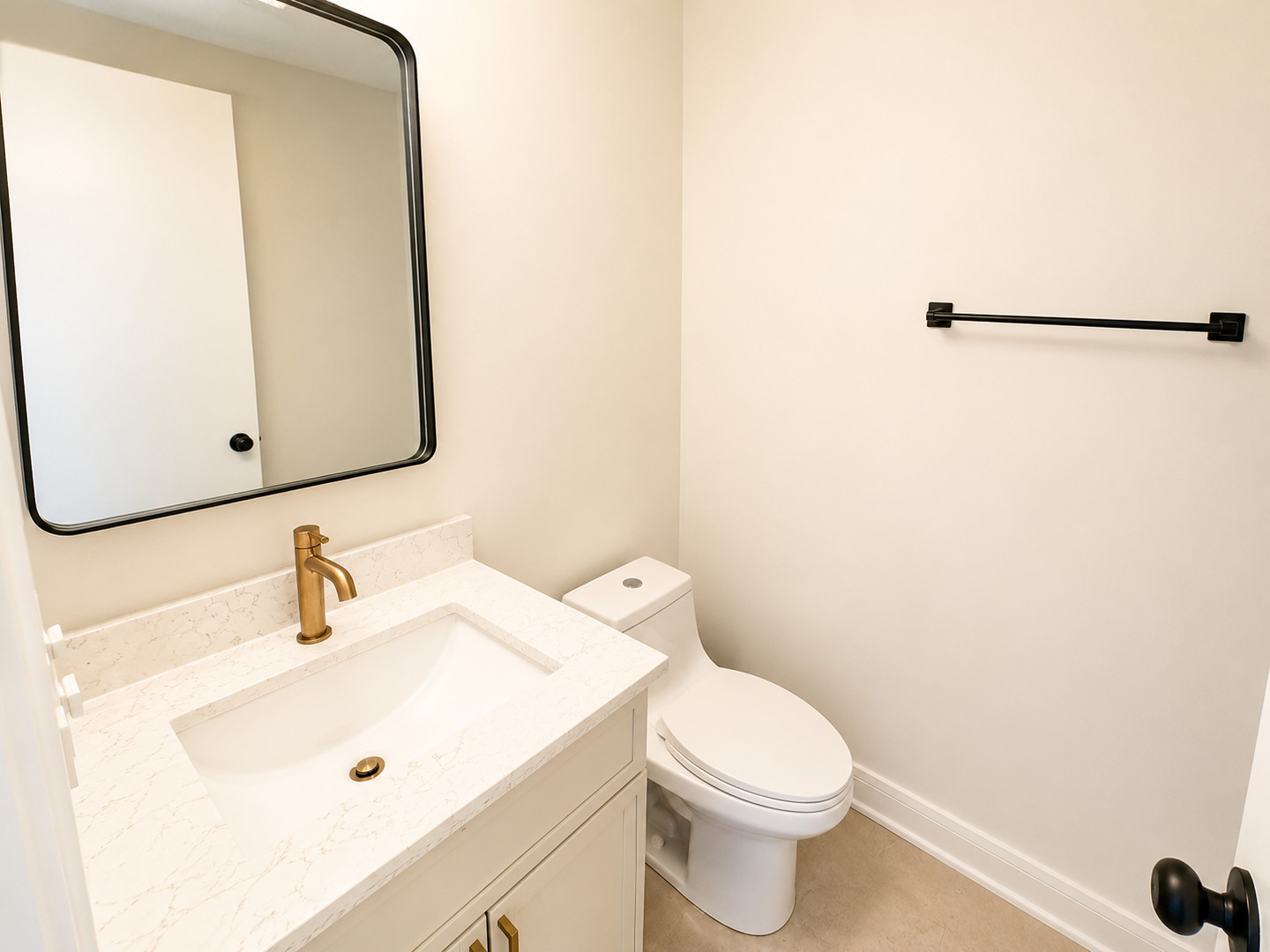 3136 N Ridgeway Avenue G Property Photo 7