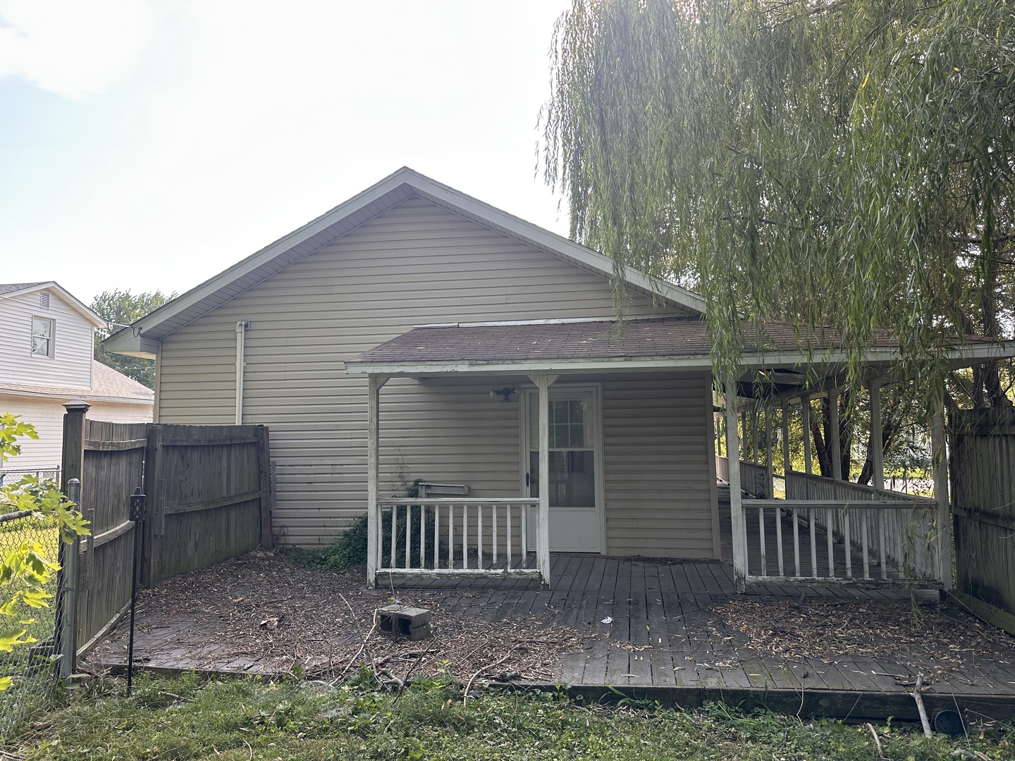 905 N Mcleansboro Street Property Photo 7