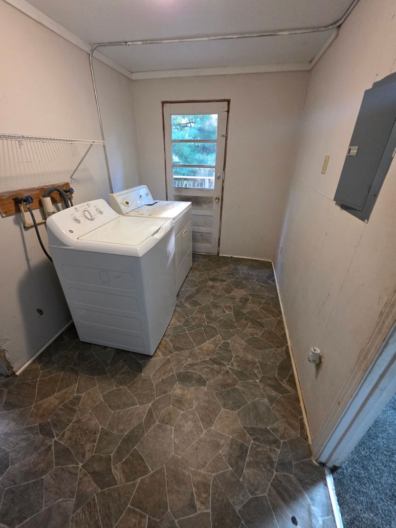 803 N Allyn Street Property Photo 8