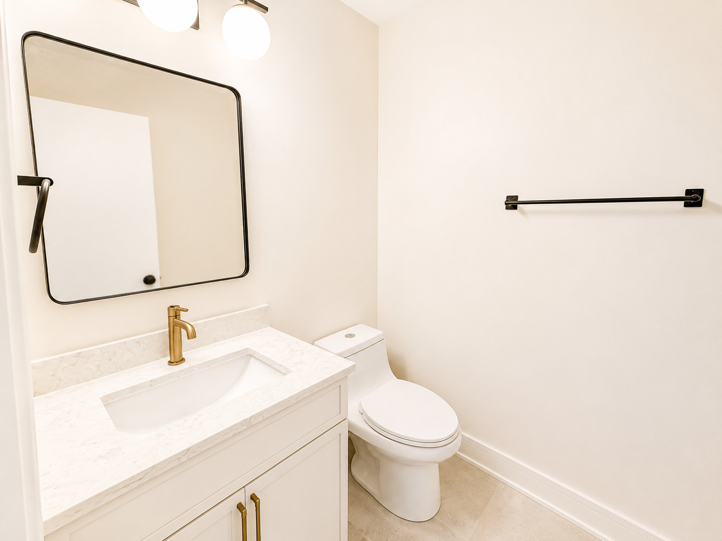 3136 N Ridgeway Avenue 1 Property Photo 6