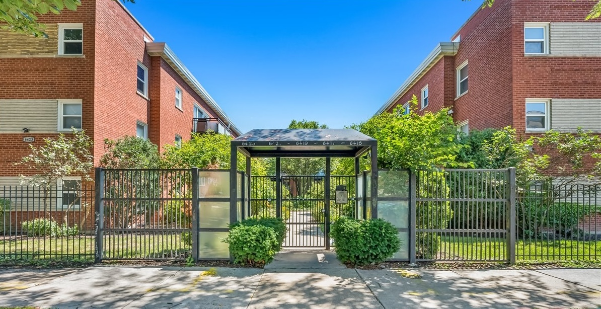 6421 N Damen Avenue 2w Property Photo 1