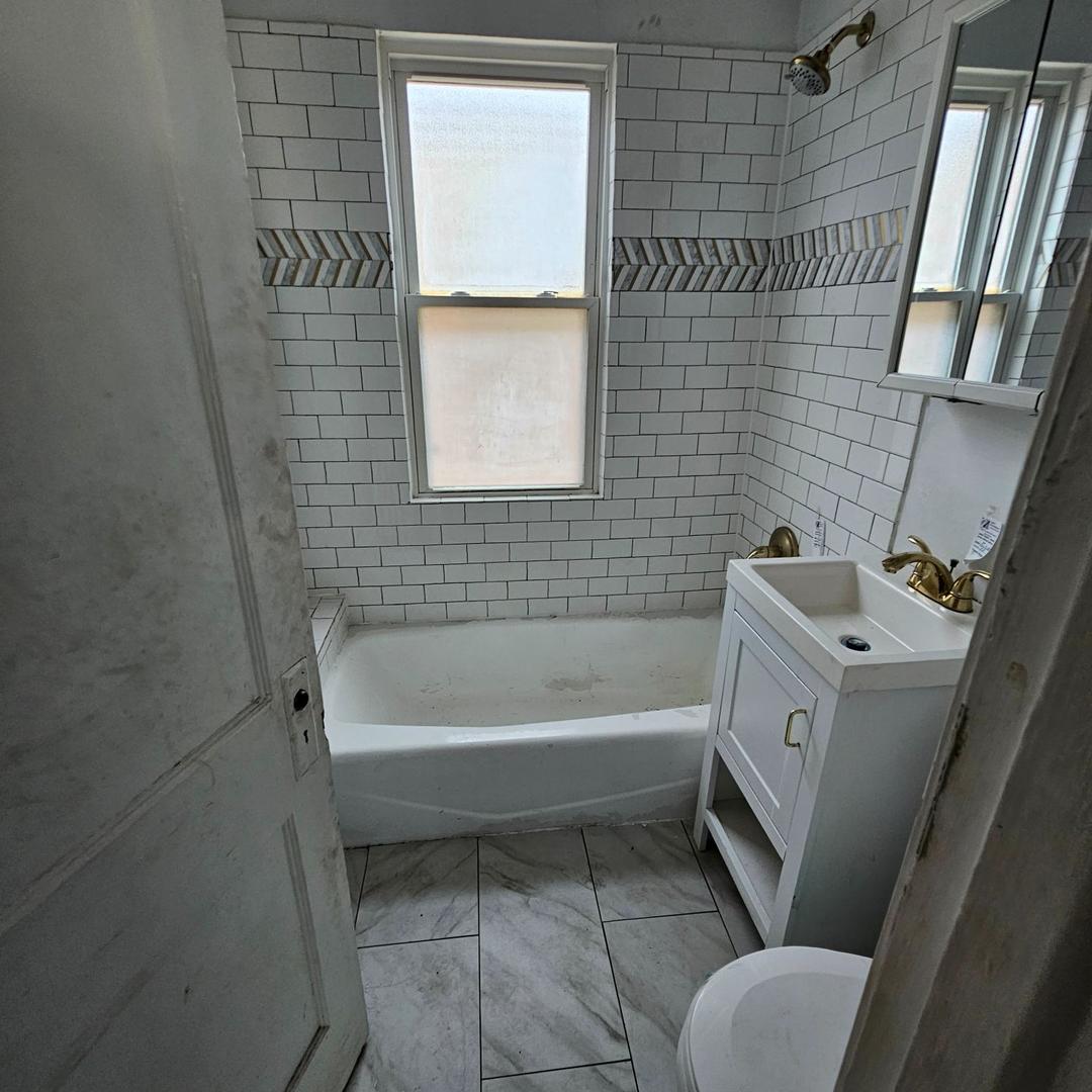 2626 W 96th Place Property Photo 16