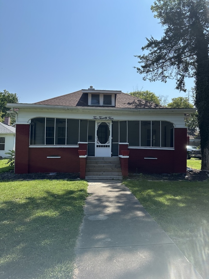 224 Division Street Property Photo 1