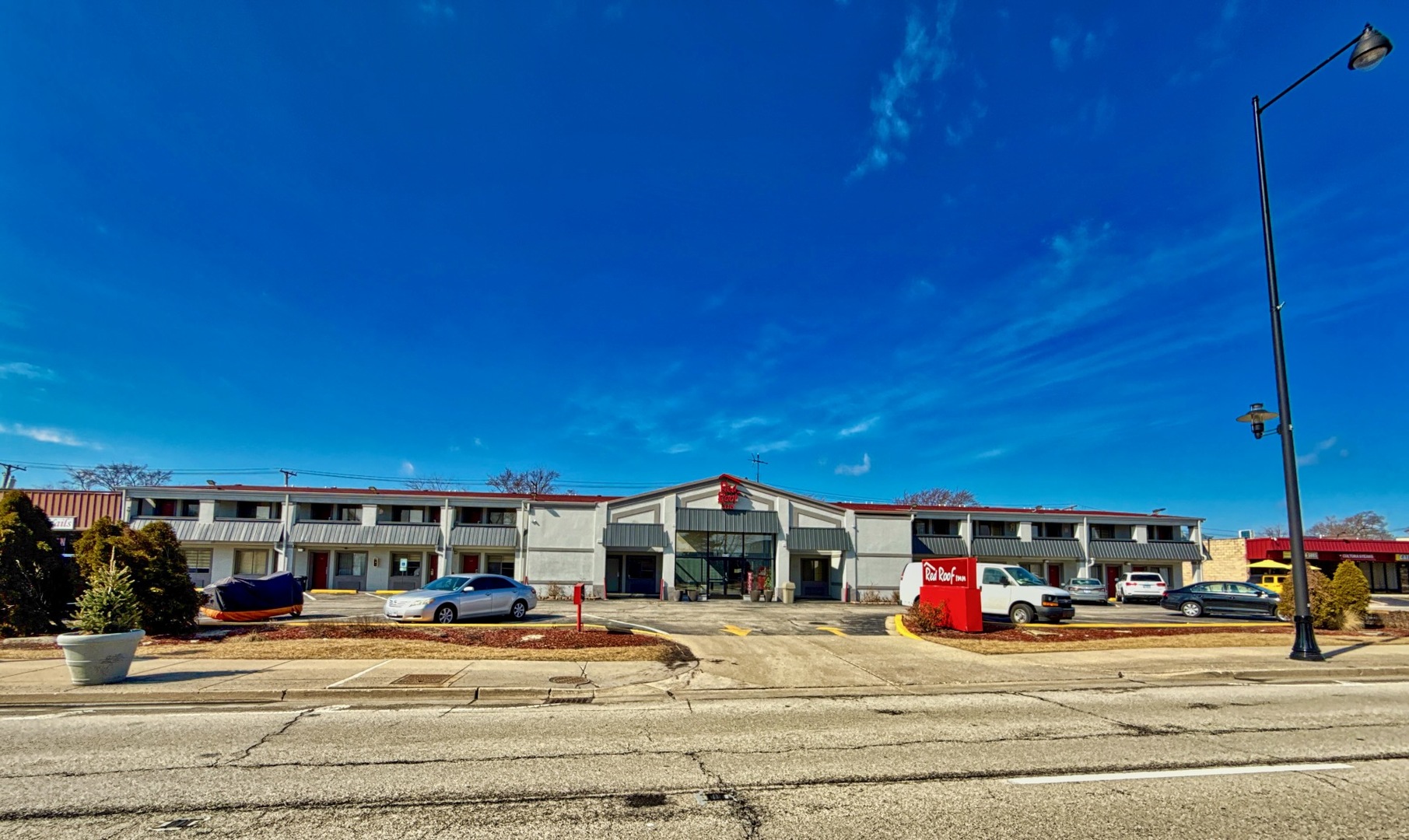 9424 Waukegan Road Property Photo 1
