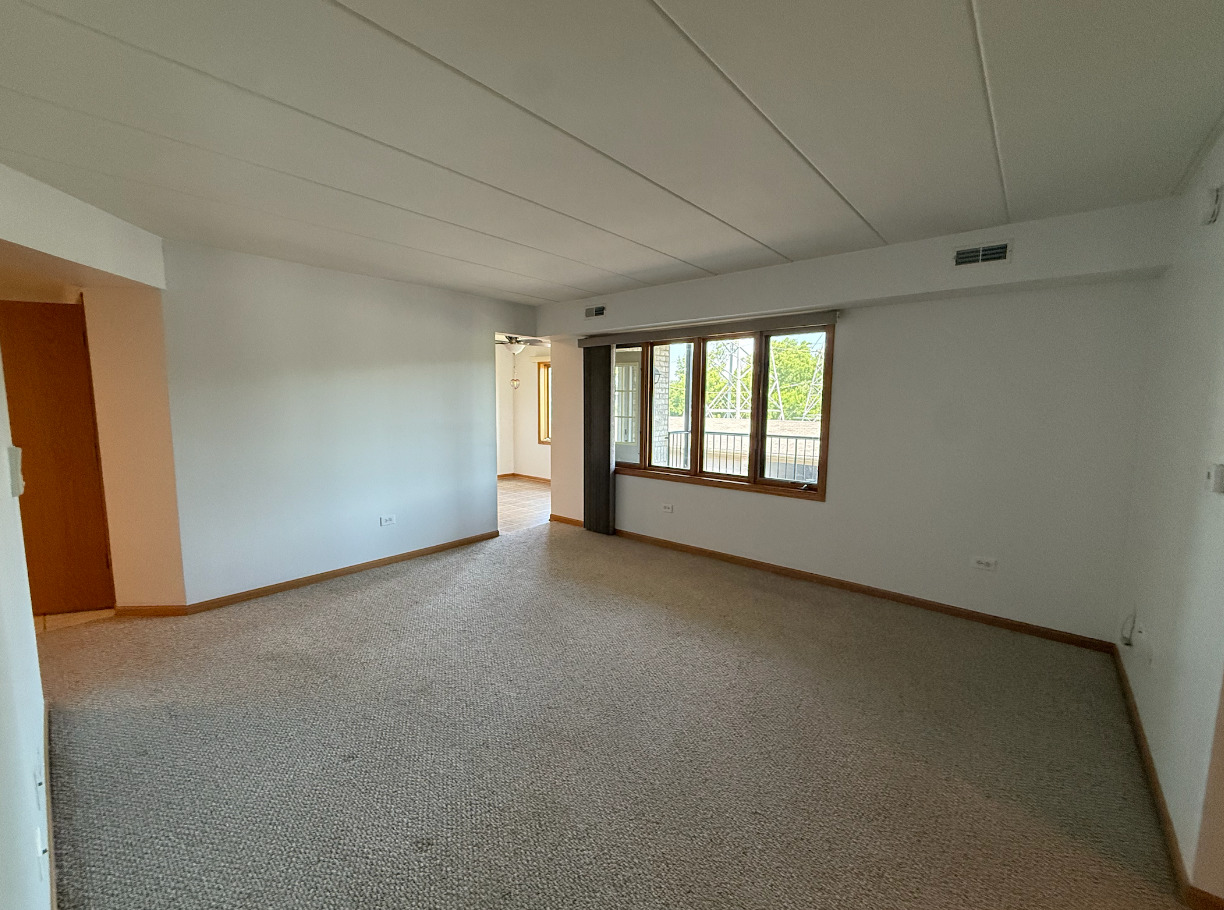 5117 139th Place 508 Property Photo 3