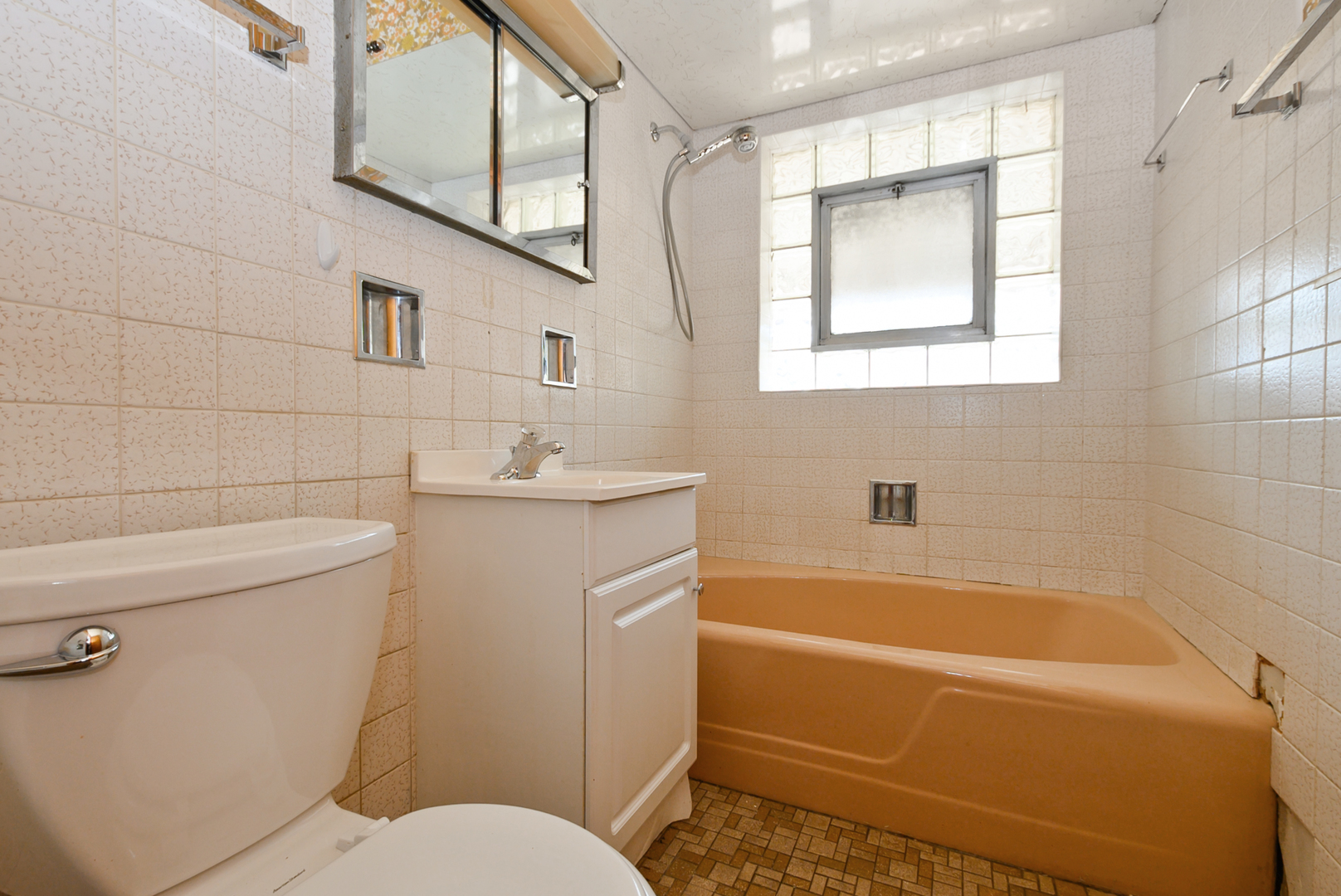 10525 S Kildare Avenue Property Photo 11