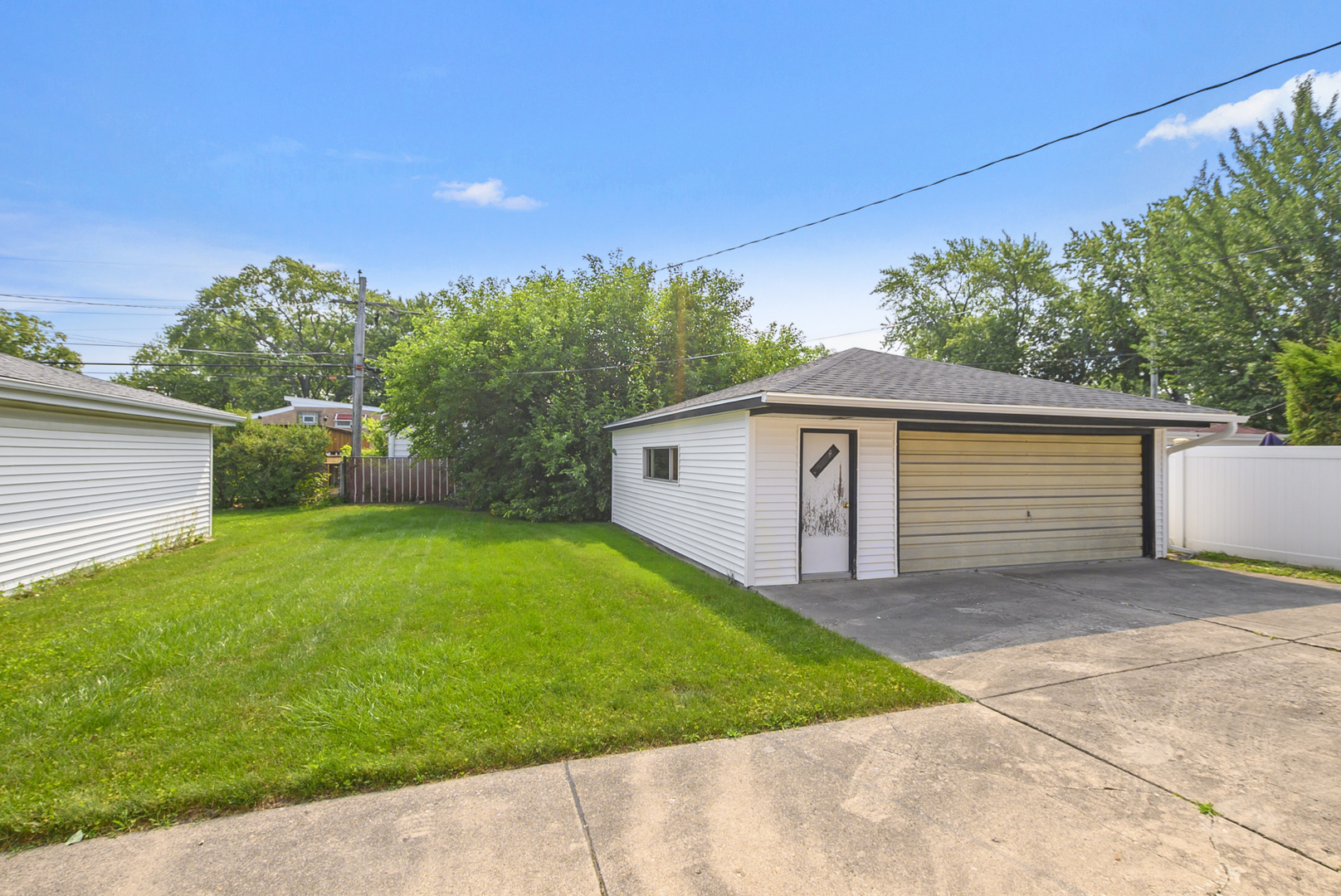 10525 S Kildare Avenue Property Photo 15