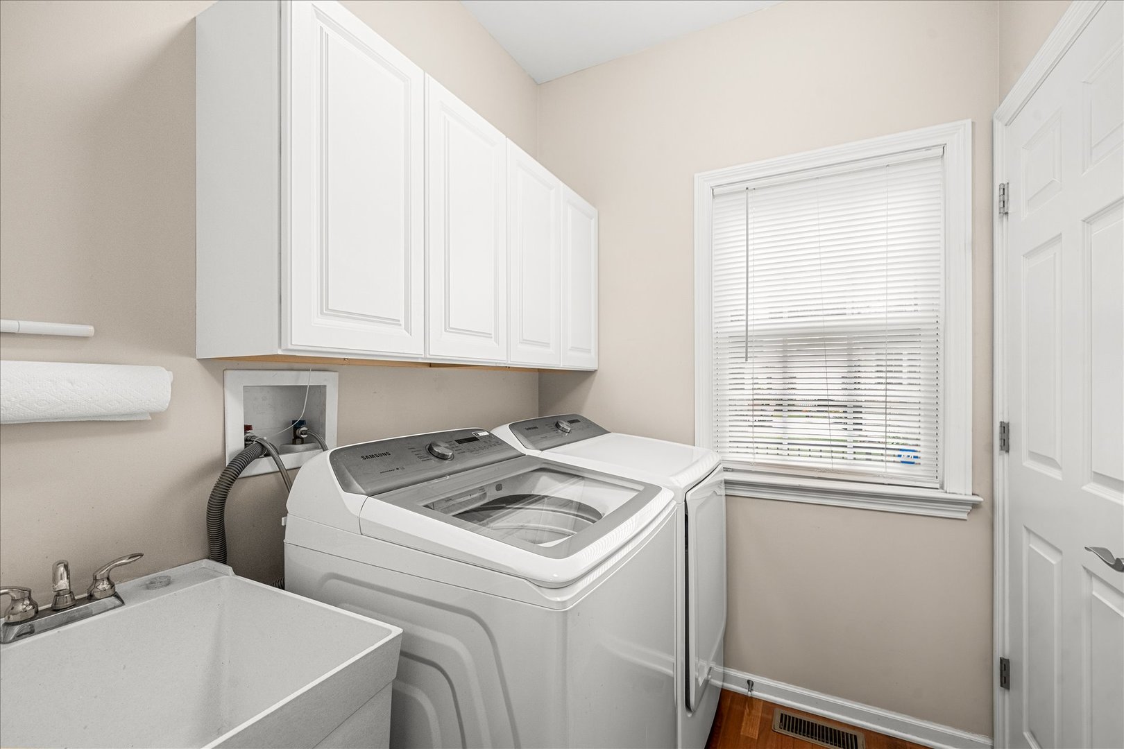 447 Lake Run Court Property Photo 14