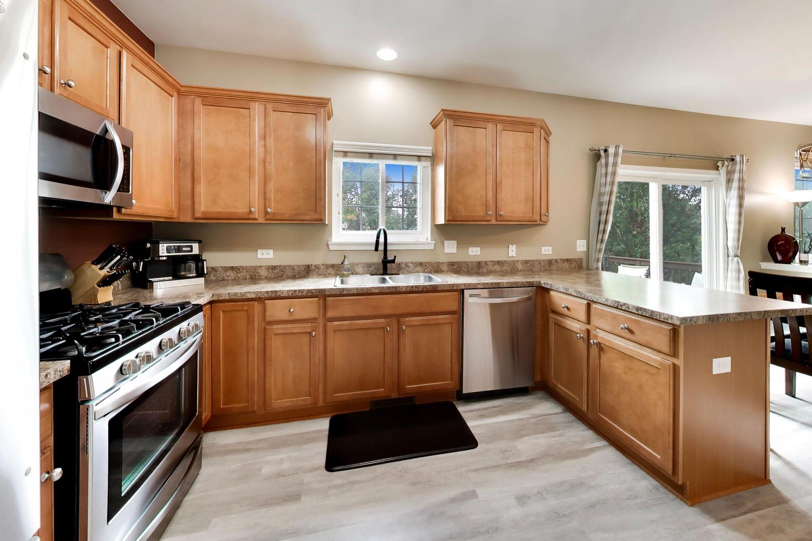 833 Briarcliff Drive Property Photo 9