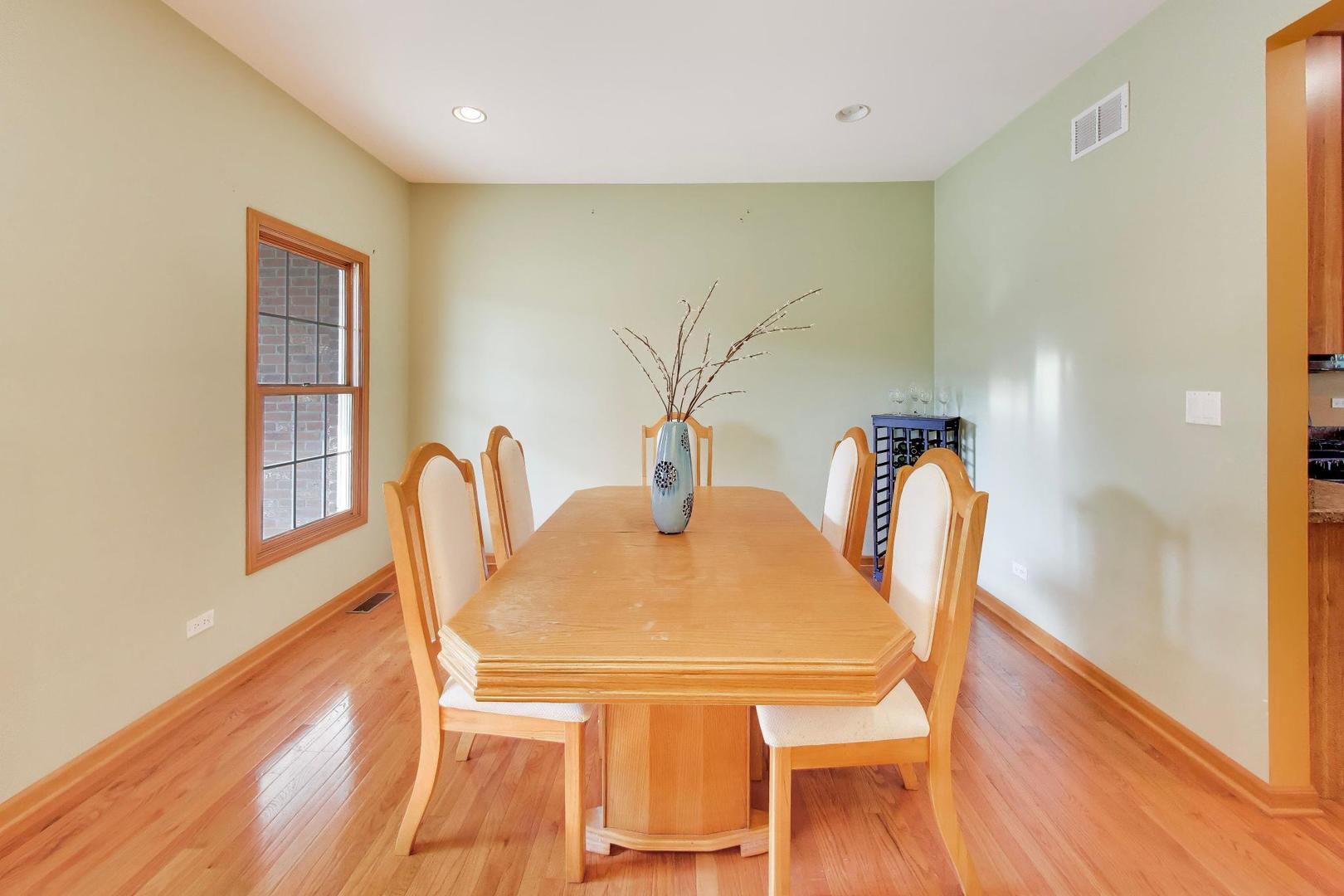7365 English Oak Lane Property Photo 11