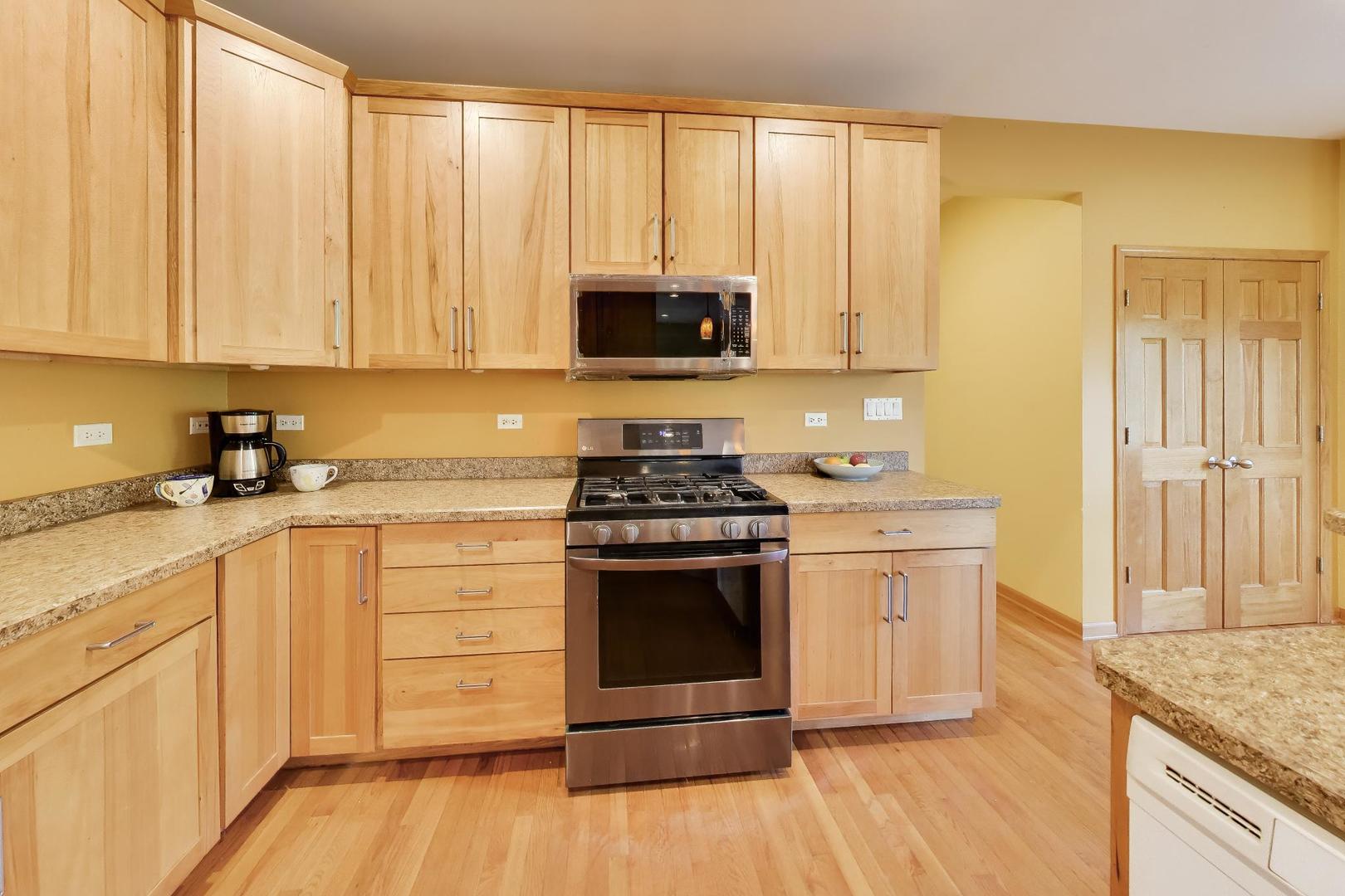 7365 English Oak Lane Property Photo 16