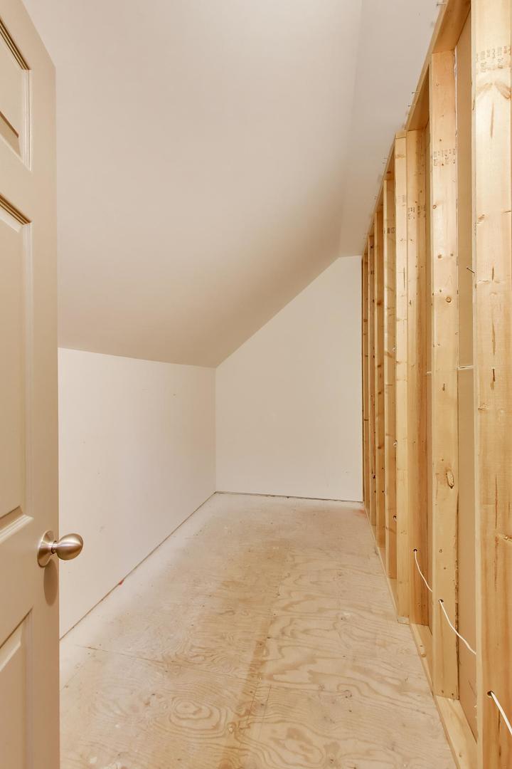 7365 English Oak Lane Property Photo 45