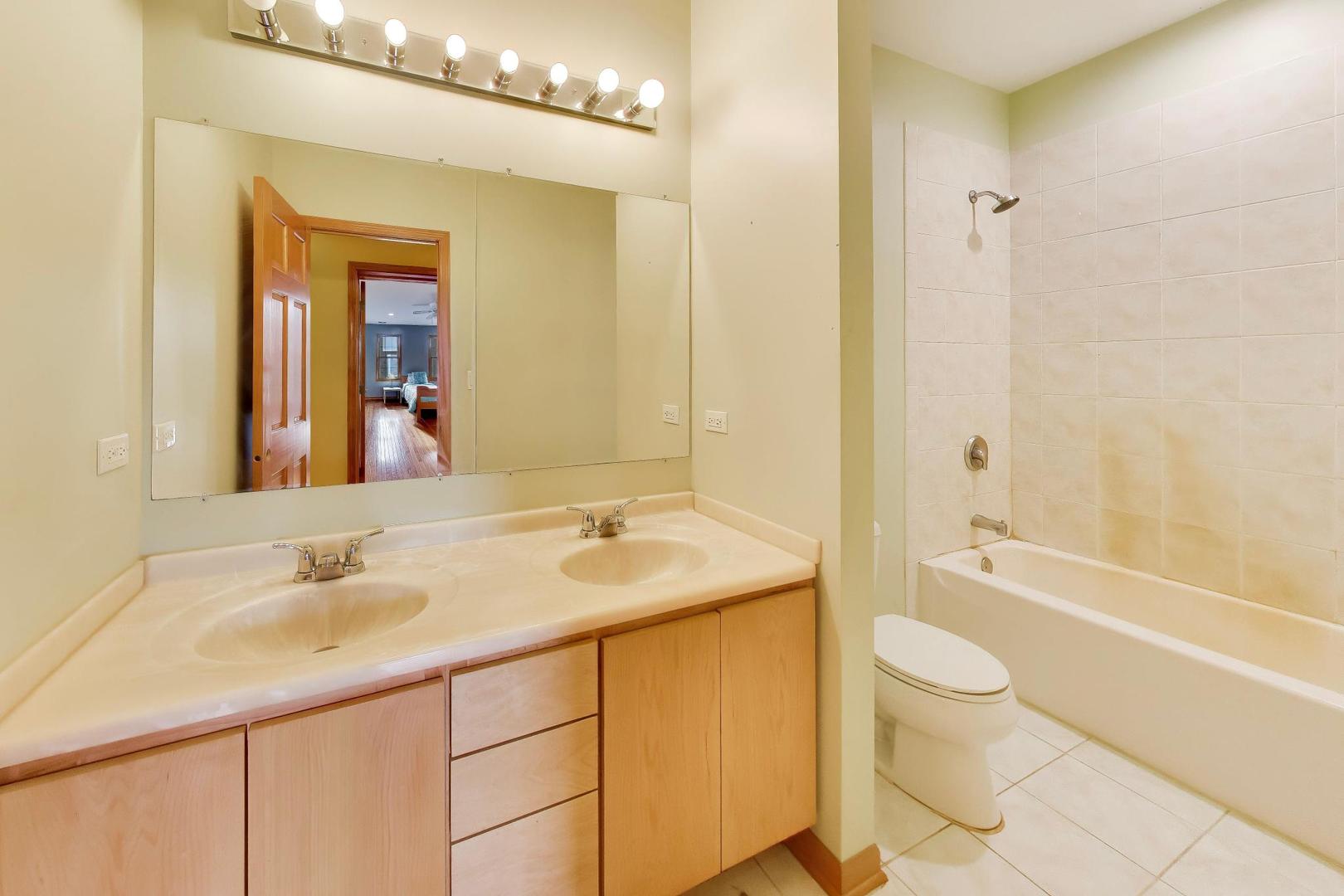 7365 English Oak Lane Property Photo 46