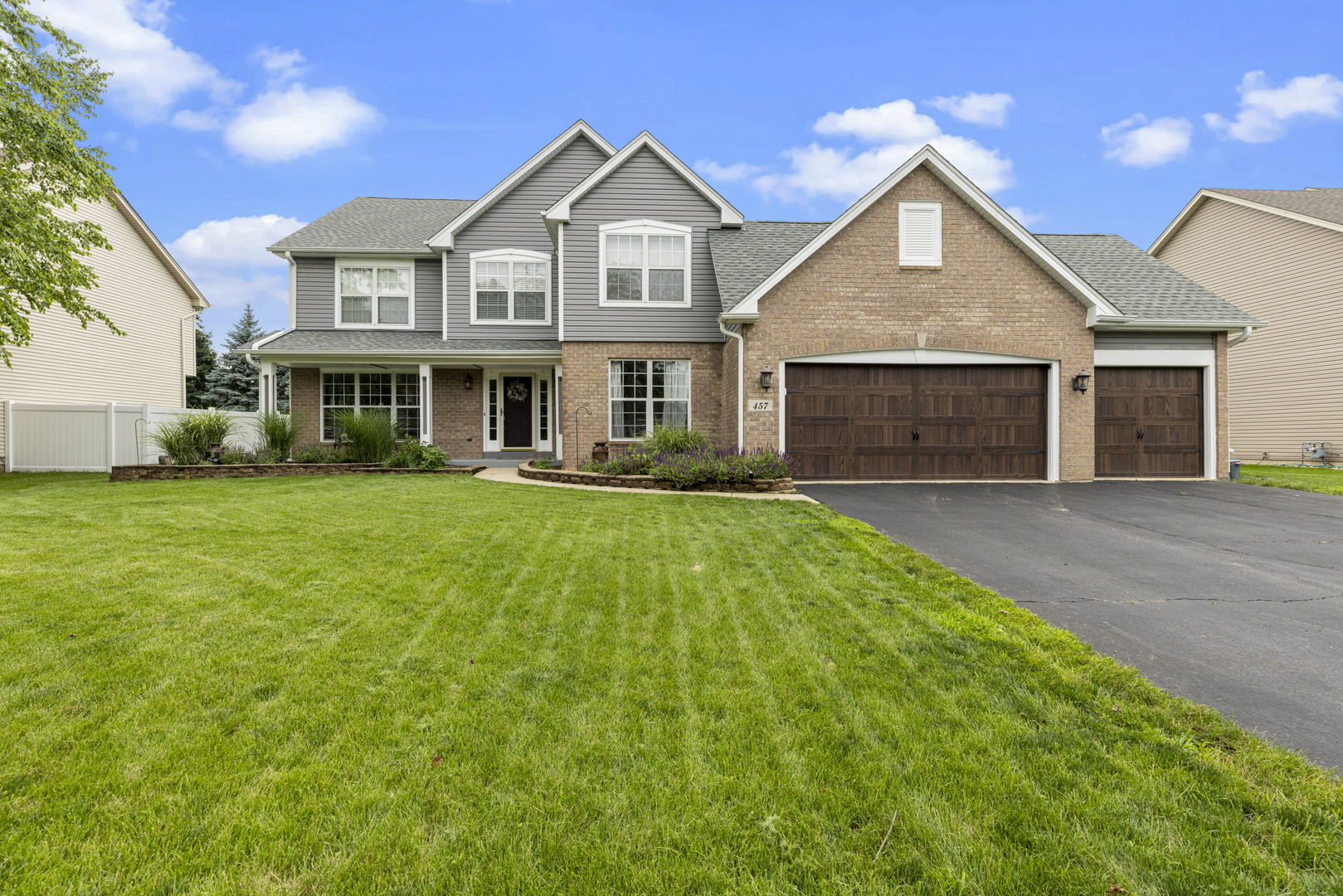 457 Greenview Lane Property Photo 1