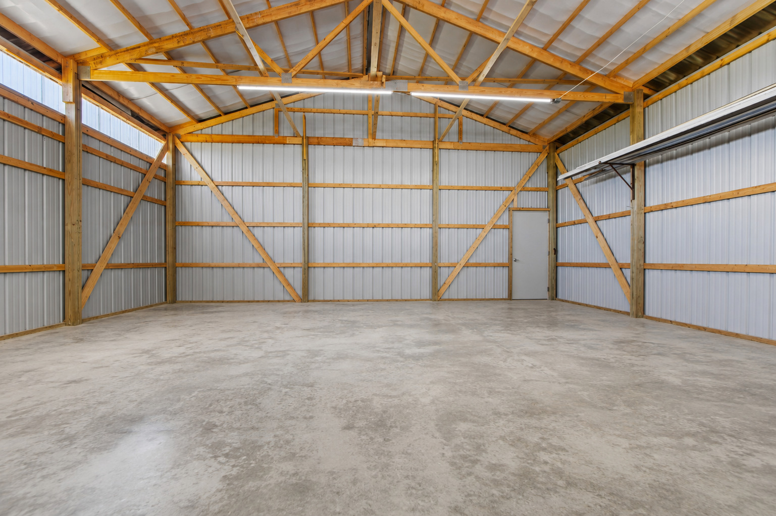 9909 Winn Road Property Photo 6