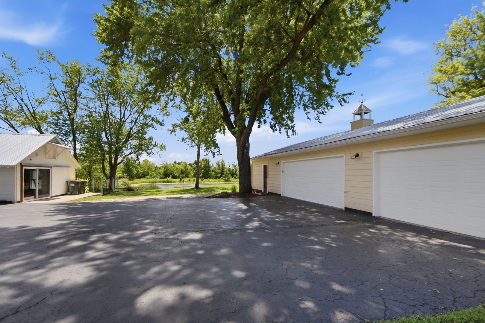 9909 Winn Road Property Photo 15