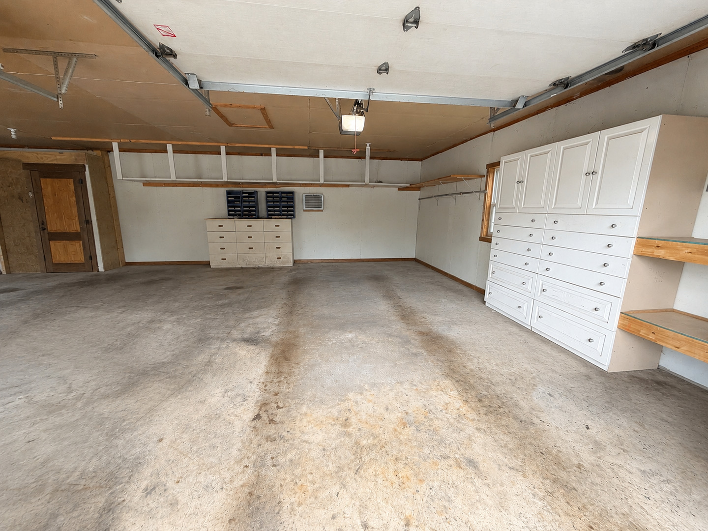 9909 Winn Road Property Photo 94