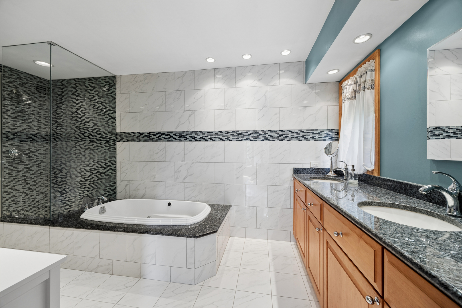 820 Ashland Avenue Property Photo 18