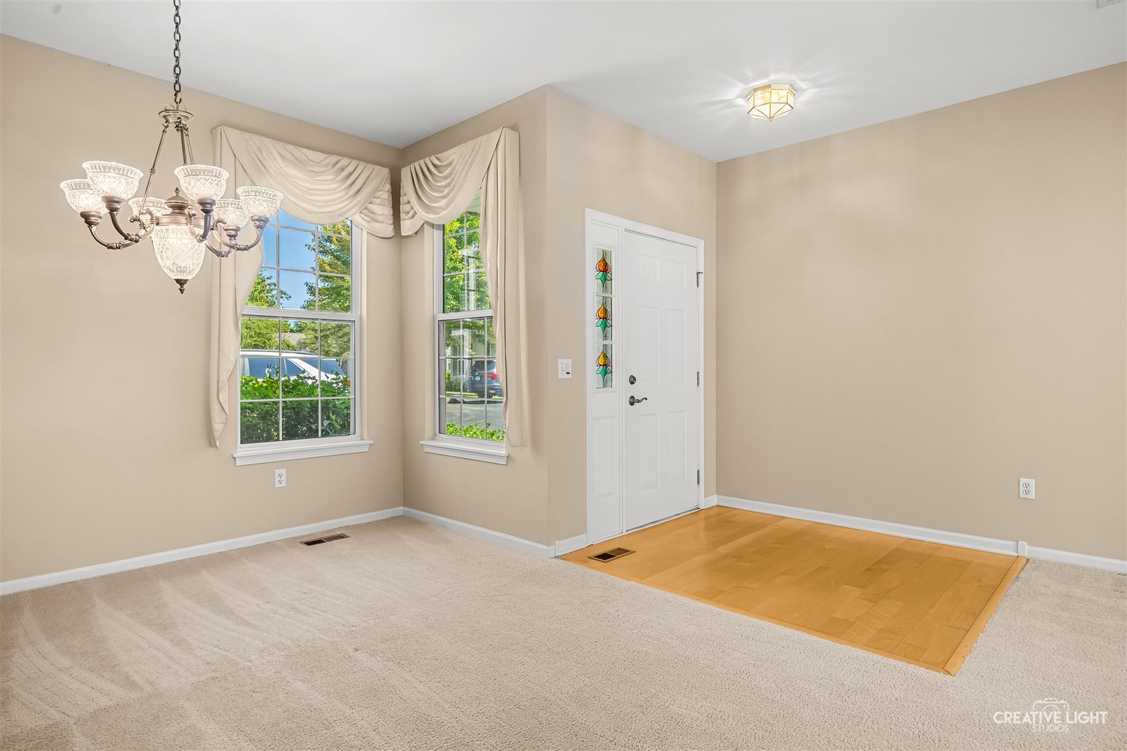 633 S Cadillac Circle Property Photo 2