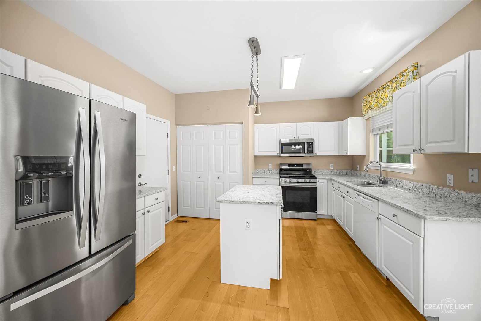 633 S Cadillac Circle Property Photo 7